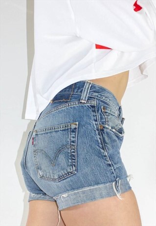 SALE VINTAGE 80'S 501 BUTTON FLY LEVI FRAYED HEM SHORTS
