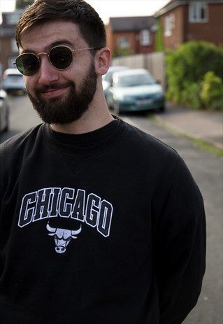 VINTAGE ADIDAS CHICAGO BULLS NBA SWEATSHIRT