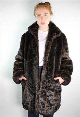 VINTAGE FAUX FUR COAT