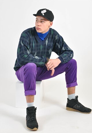VINTAGE 80'S V NECK JUMPER