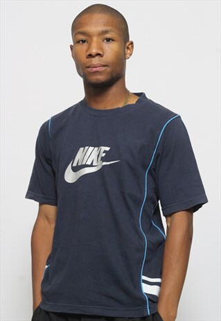 VINTAGE NIKE T-SHIRT