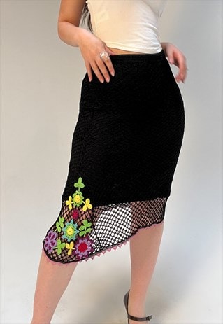 Y2K BLACK KNITTED SKIRT WITH FLORAL EMBROIDERY