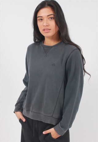 VINTAGE ADIDAS SWEATSHIRT