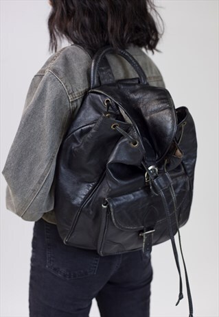 VINTAGE BLACK LEATHER BACKPACK