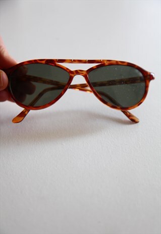 VINTAGE CRYSTAL BROWN FRAME, DARK GREEN LENSES