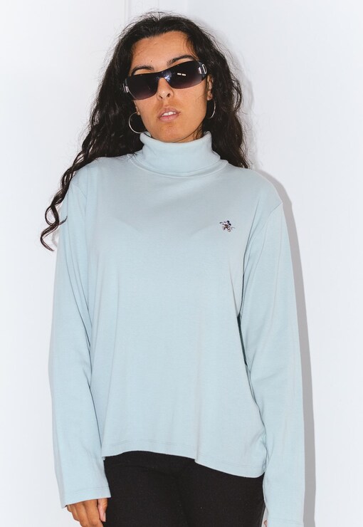 garment image