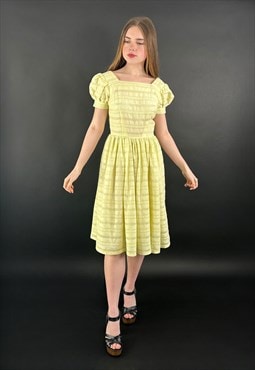 50's Vintage Ladies Pale Yellow Cotton Puff Sleeve Dress