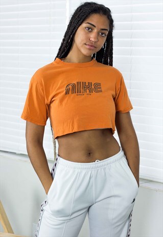 VINTAGE REWORKED NIKE CROP TOP LOGO 90S L 3.9