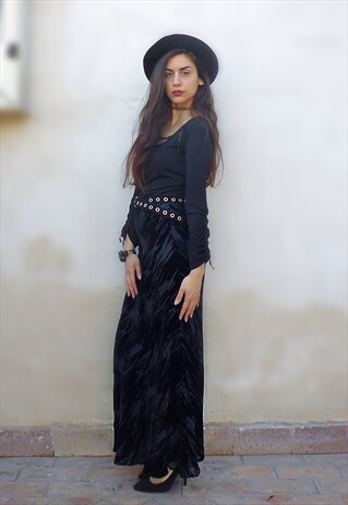 VINTAGE LONG VELVET SKIRT