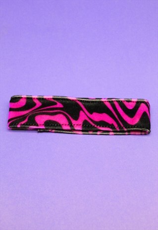TRIPPY VELVET CHOKER