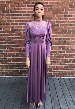 VINTAGE PRINCESS BRIDE DRESS