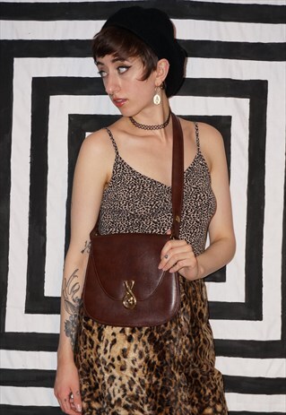 VINTAGE 80'S BROWN FAUX LEATHER BAG WITH GOLD BUCKLE