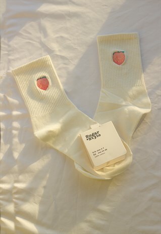 Ribbed White Peach Fruit Embroidered Socks