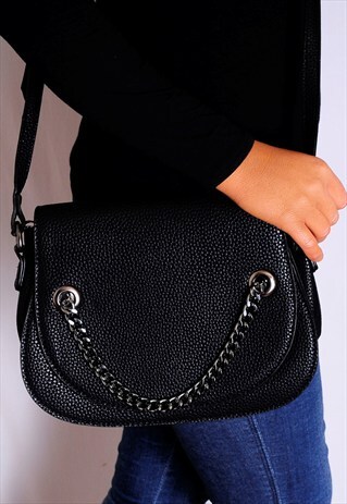 BLACK CHAIN CROSS BODY FLAP SADDLE HAND BAG