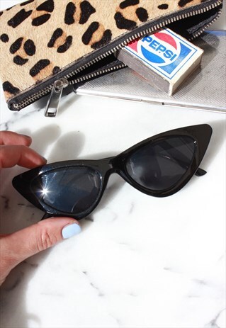 BLACK SLIM CAT EYE SUNGLASSES