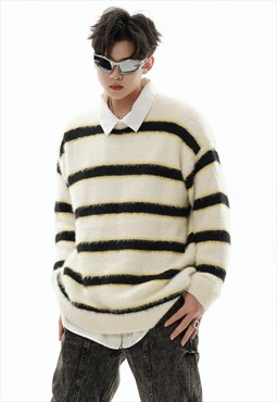 Striped fluffy sweater knitted jumper soft pullover in white