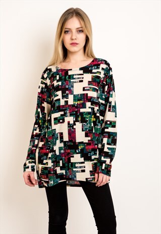 MULTI COLOR GRAFFITI PRINT OVERSIZED TOP CY