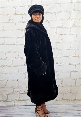 VINTAGE BLACK FAUX FUR COAT