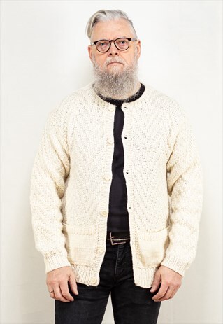 VINTAGE 90'S MEN CABLE KNIT CARDIGAN IN CREAM