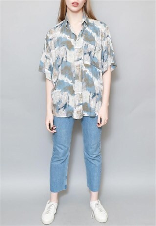 VINTAGE 1990'S LIGHT GREY & BLUE ABSTRACT PRINT SHIRT