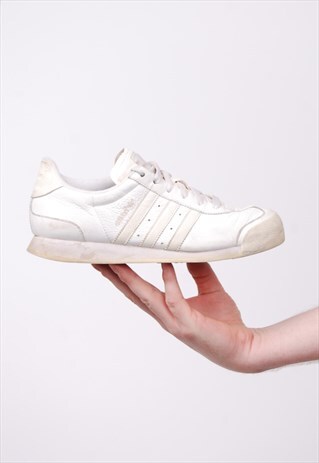 VINTAGE ADIDAS TENNIS TRAINERS