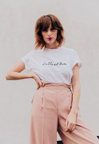 EMBROIDERED FRENCH SLOGAN LA VIE EST BELLE WHITE T-SHIRT