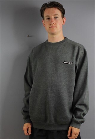 VINTAGE REEBOK SWEATSHIRT JUMPER IN GREY WITH RUBBER PATCH L