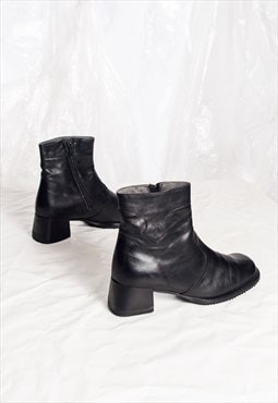 Vintage 90s Sebastiano Boots in Black Leather