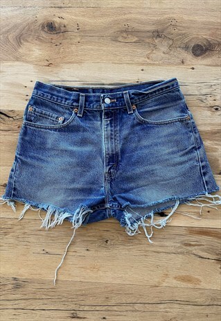 VINTAGE 90'S STONEWASH MID RISE 501 LEVI SHORTS