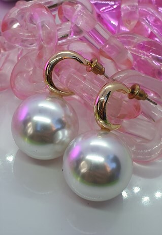 VINTAGE STYLE PEARLY STUD EARRINGS