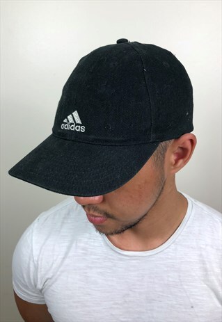 VINTAGE BLACK ADIDAS CAP