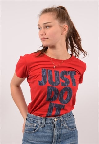 red nike t shirt women