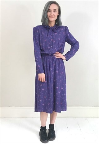 VINTAGE 70'S PURPLE DRESS W/ NECK TIE