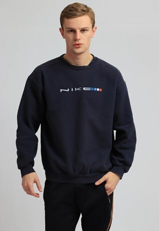 VINTAGE NIKE SWEATSHIRT