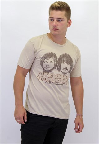 VINTAGE GRAPHIC T-SHIRT