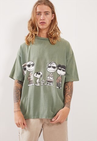 VINTAGE SNOOPY GRAPHIC T-SHIRT