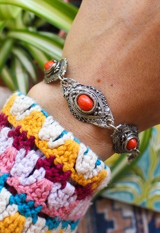 BOHEMIAN VINTAGE FAUX CORAL BRACELET