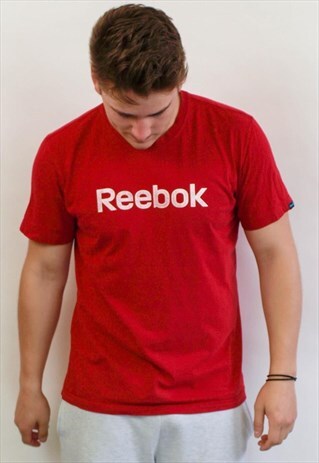 VINTAGE REEBOK T-SHIRT