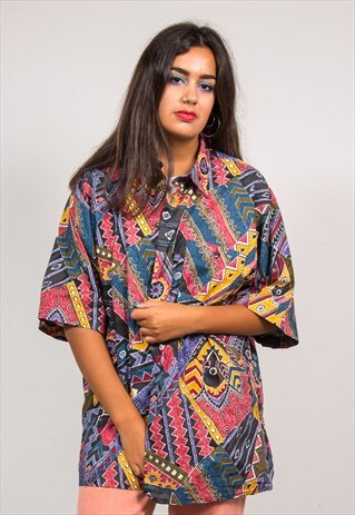 90'S VTG WAVEY COLOURFUL PATTERN SHORT SLEEVE SHIRT