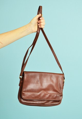 VINTAGE 80'S RETRO FAUX LEATHER SHOULDER BAG