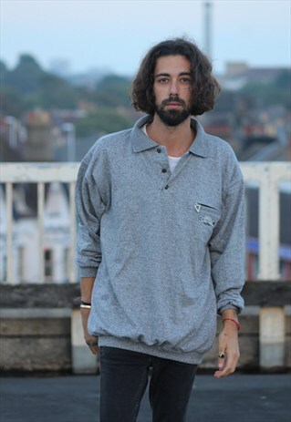 RETRO // 90'S // JUMPER