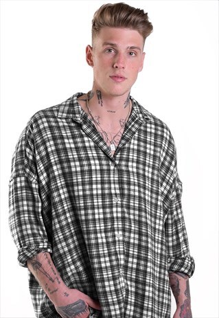 ESSENTIAL TARTAN CHECKED WASHED OVER SHIRT - WHITE/BLACK