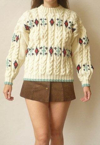 1980'S VINTAGE HAND KNITTED SNOWFLAKE CHUNKY JUMPER