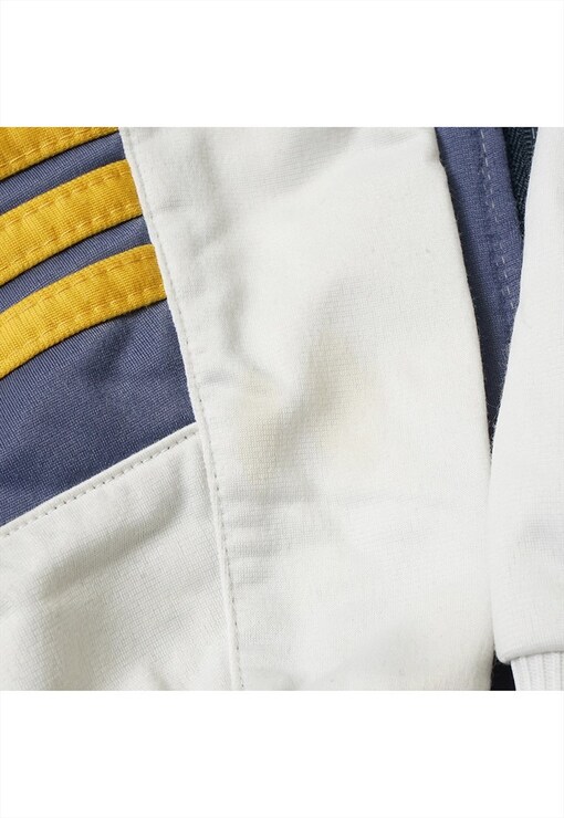 garment image