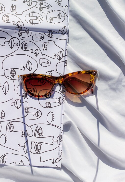 garment image