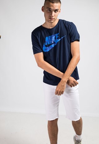 VINTAGE NIKE T-SHIRT