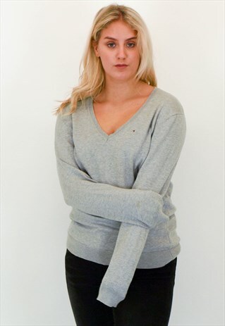VINTAGE TOMMY HILFIGER SWEATER