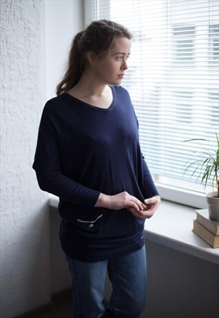 NAVY LONG SLEEVES TOP