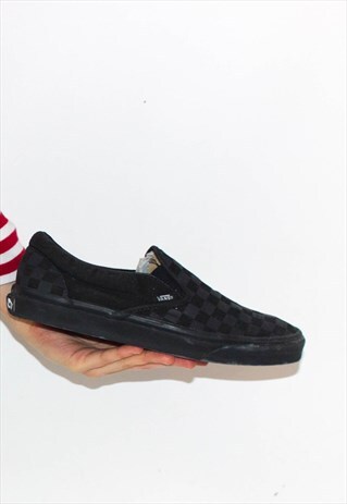 RETRO BLACK CHECKERED SLIP ON VANS US9 / UK 8