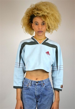 VINTAGE 90'S CROPPED ADIDAS SWEATSHIRT